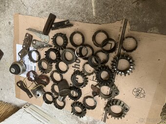 matice výfuků jawačz - 2