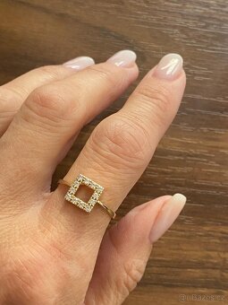 Zlatý dámský prstýnek - 2