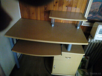 Prodám nový nepoužitý víceúčelový konferenční stůl - 2