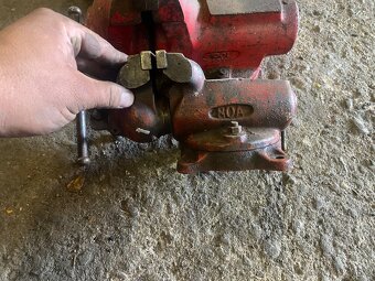 Prodám svěráky - 2