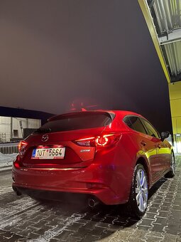 Prodám Mazda 3 – 2.5i benzín, automat, r. 2018 - 2