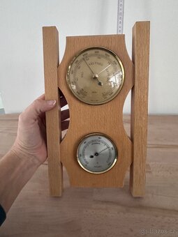 Retro barometr - 2