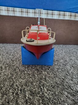 RC hasičská loď - 2