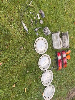 Díly Mercedes W123 piano - 2