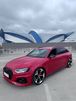 Audi RS4 competition + - 2