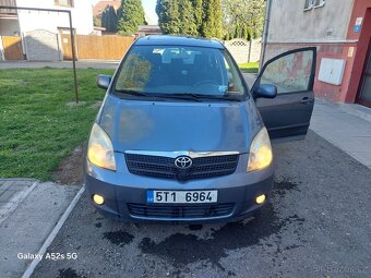 Prodám Toyota Corolla Verso 2l D4D - 2