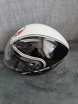 helma AGV Blade, vel: M - 2