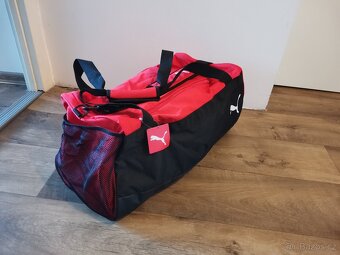 Sportovní taška do ruky i na rameno zn. PUMA - 2