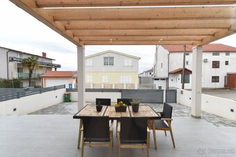 ☀Vodice(HR)-Zariadený 2-podlažný luxusný rodinný dom☀ - 2