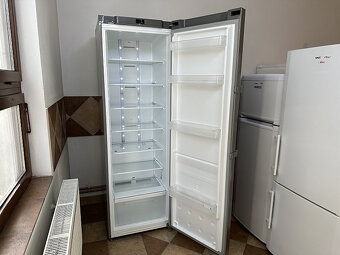 831 Chladnice bez mrazáčku ARISTON HOTPOINT nerez A++ - 2