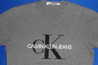 Šedé bavlněné tričko, vel. S, zn. Calvin Klein - 2