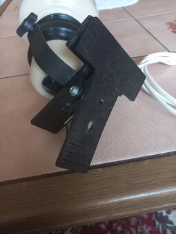 Prodám lampičku jde zavěsit. - 2