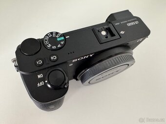 Sony A6600 - 2