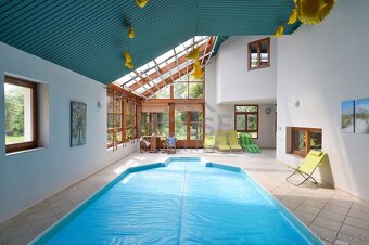 Prodej rodinného domu 7+1, 457 m2, Úhonice, Praha-západ. - 2