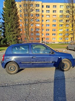 RENAULT CLIO - 2