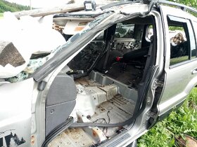 Jeep grand cherokee WJ na díly - 2
