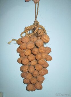 Rustikální dekorace z ořechů - 2