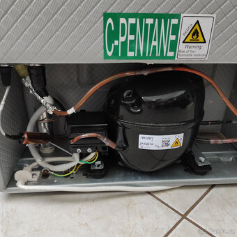 Lednička Siguro SGR-TT-D160W - 2