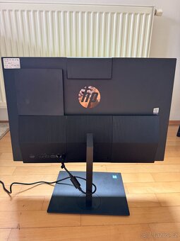 P: AIO HP ProOne 440 G5, dotykový monitor 23,8" - 2