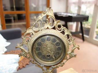 Staré hodiny stolní, krbovky - 2