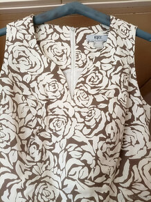 Pouzdrové šaty - 2