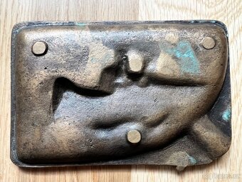 Starý mosazný popelník s motivem námořní lodě - 2