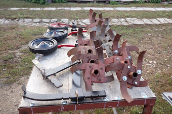 vari - rotační kypřič / rotavátor kopinatý+brzdící radlička - 2