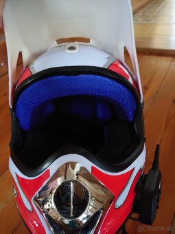 Helma na motorku - 2