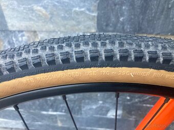 Gravel kolo - M rám - 2