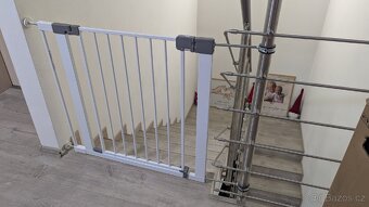 Zábrany na schody Safety 1st - 2