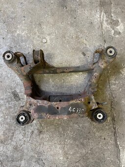 E46 zadní nápravnice benzin - 2