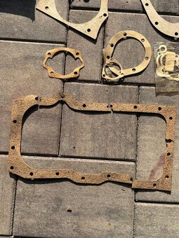 Skoda 440 - těsnění - 2