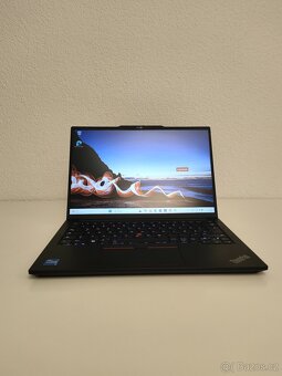 ThinkPad E14 Gen 5 | i5 • 8GB • 256GB SSD - 2