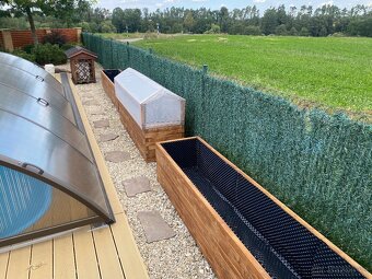 Nový vyvýšený záhon - 2