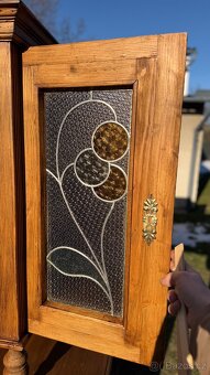 Kredenc, sekretář, příborník - 2