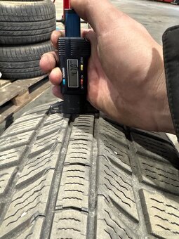 Zimni pneu 2ks 215/50R17 - 2