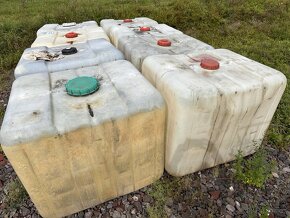 IBC nádrž / nádoba / bublina 1000l (po oleji) - 2