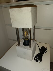 Světlo z betonu - 2