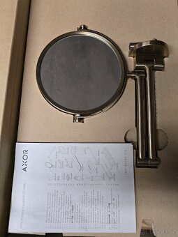 Nástěnné kosmetické zrcátko - 2