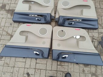 Espace IV tapecirunk dveří - 2