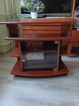 TV stolek - 2