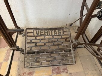 Šicí stroj Veritas - 2