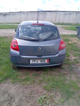 Renault clio 1.6 - 2