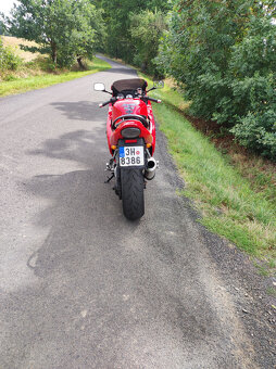 Triumph sprint ST 955i - 2