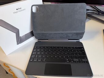 Apple Magic Keyboard - 2