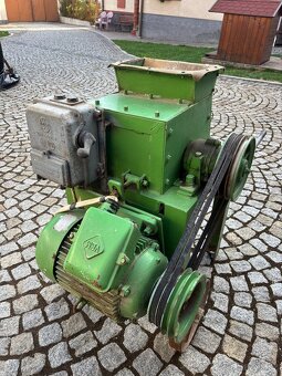 Prodám drtič větví- 6kw - 2