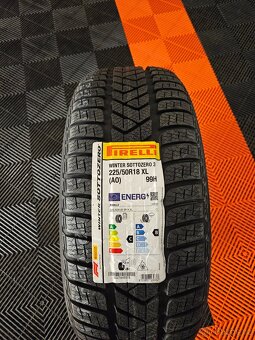 Zimní pneu Pirelli 225/50 R18 - 2