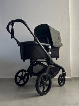 Kočárek Bugaboo Fox 5 Black & Forest green - 2
