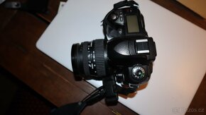 Zrcadlovka Nikon D70, 3 objektivy a brašna - 2