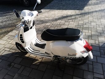 Vespa GTS 300 - 2